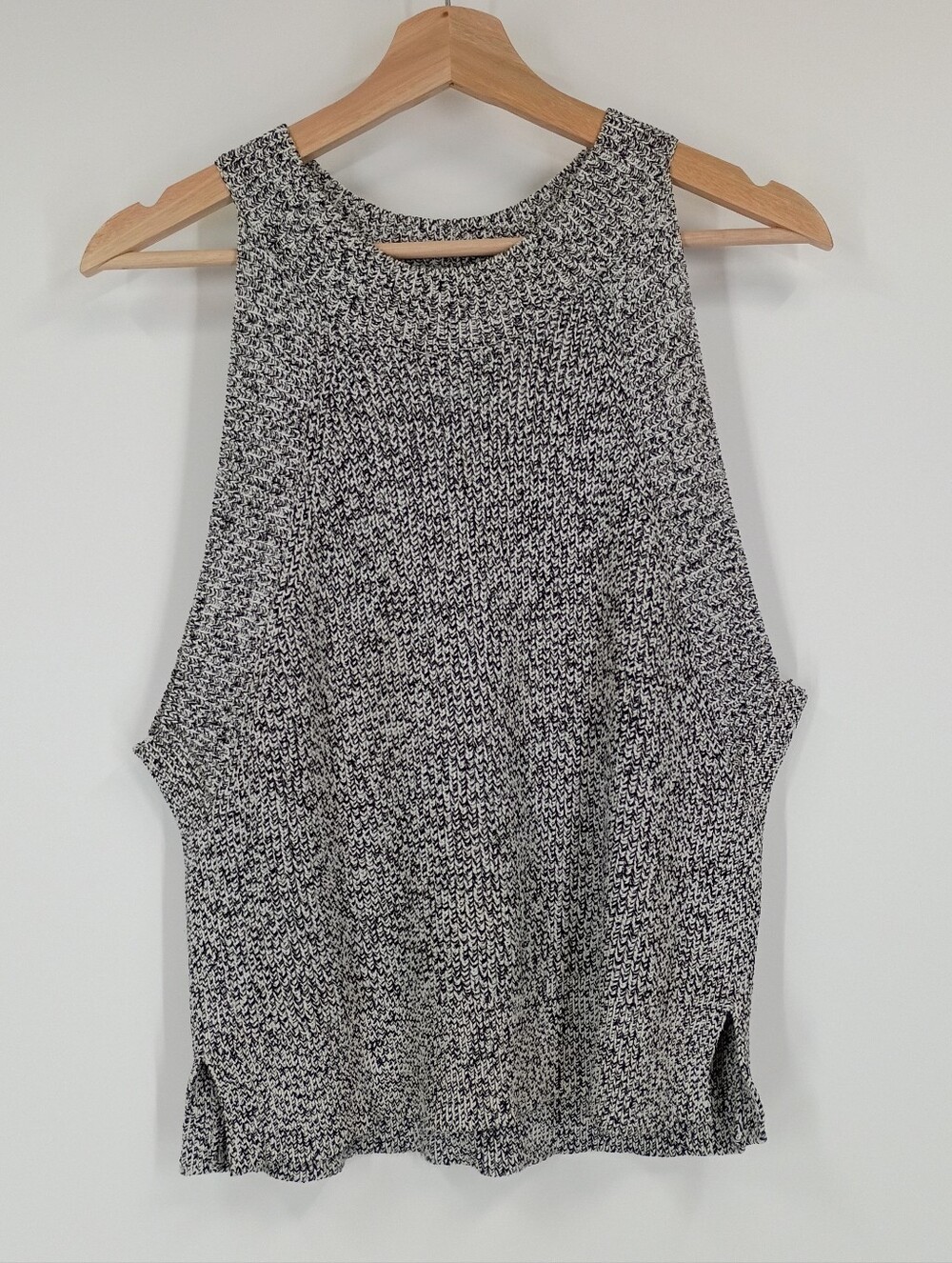 Wilfred Crevier Knit Top